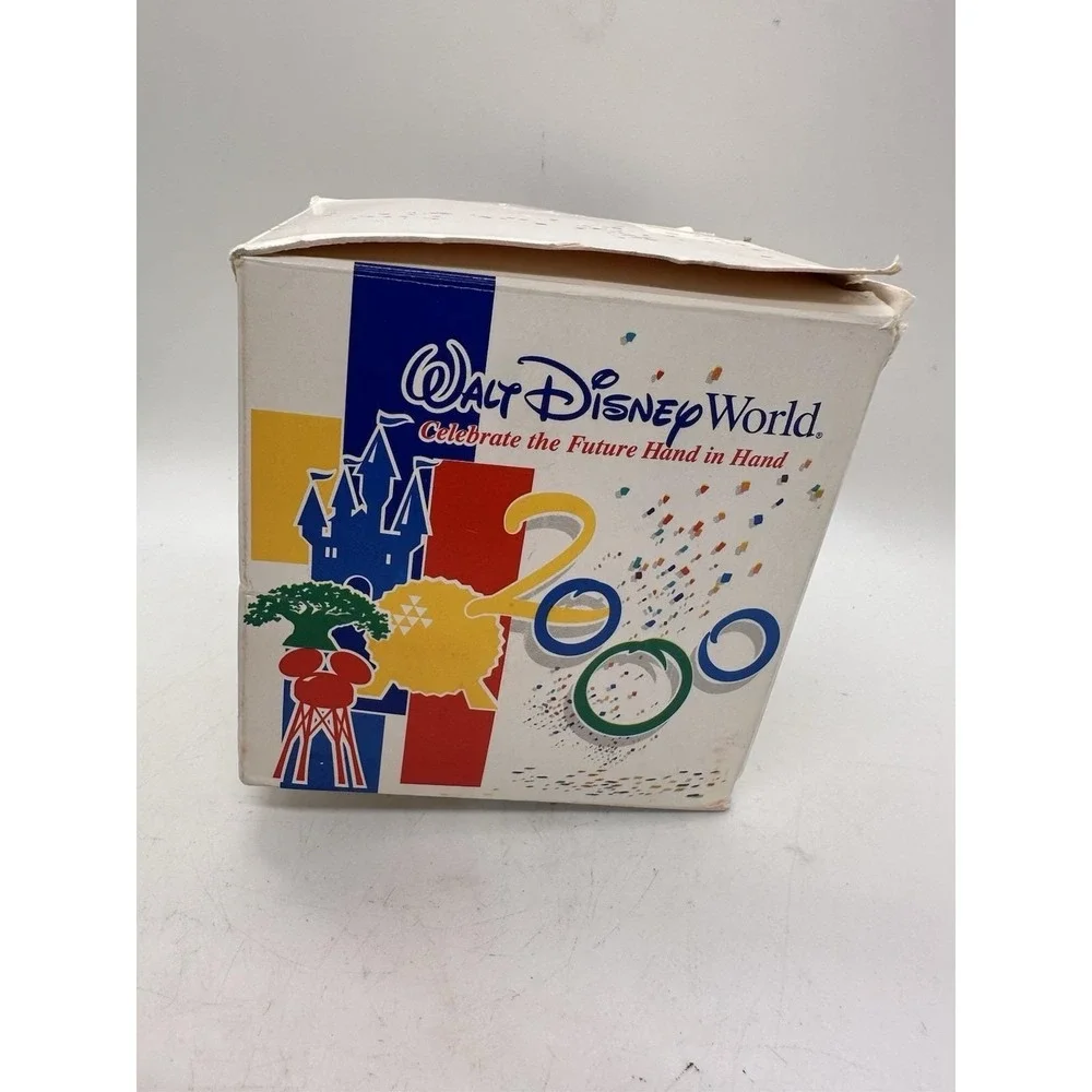 Vintage Disney World 2000 Epcot Spaceship Earth Candle Sealed NOS In Box